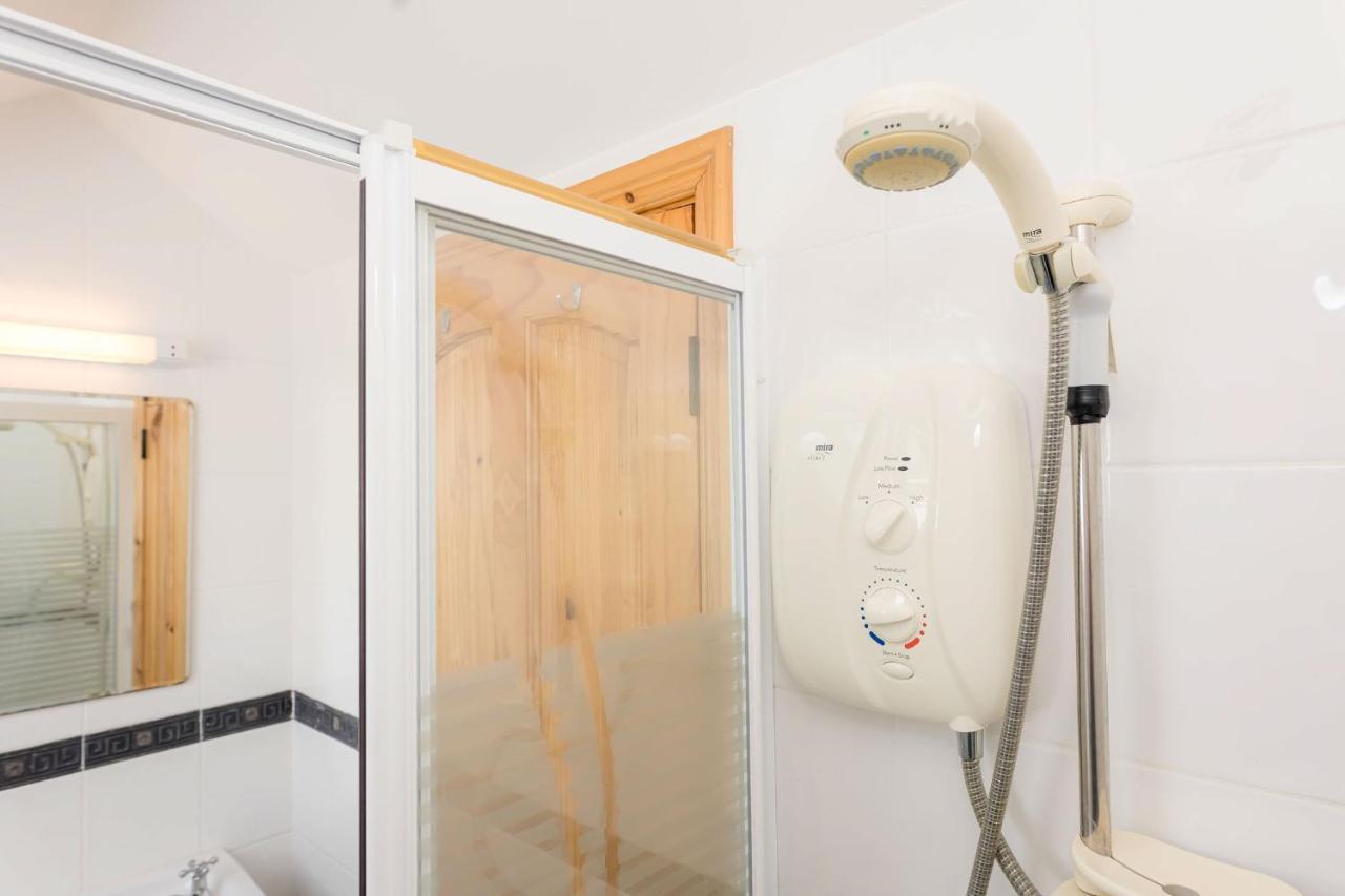 Kilkee Townhouse By Trident Holiday Homes Zewnętrze zdjęcie